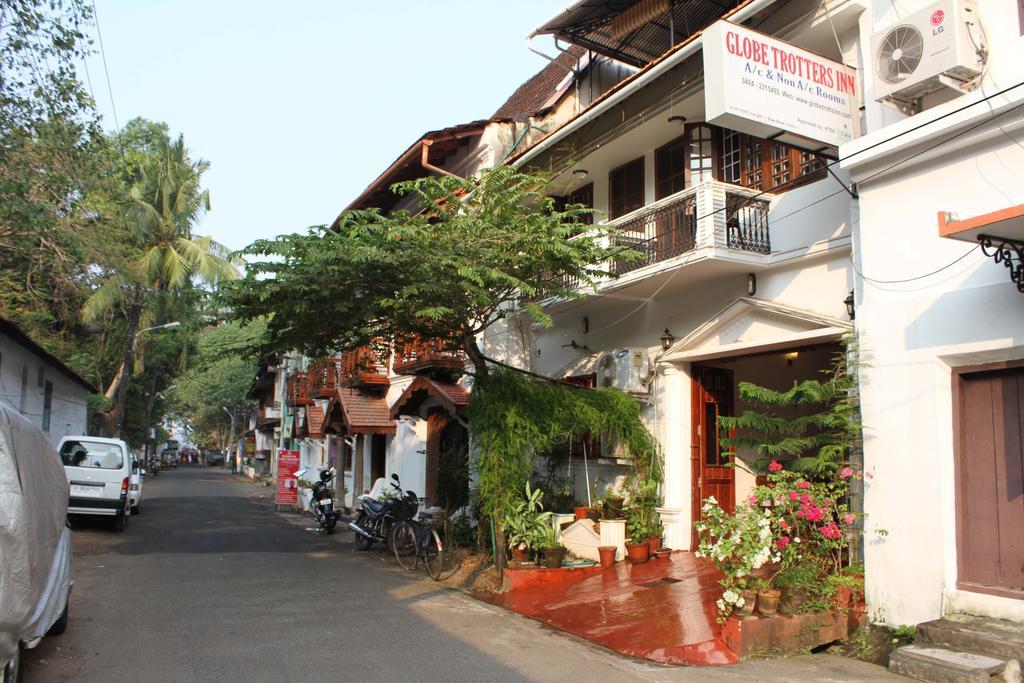 Globe Trotters Inn Kochi Bagian luar foto