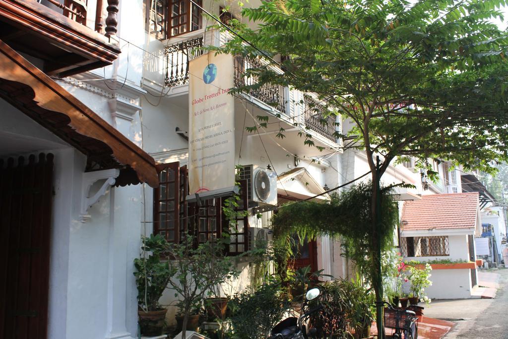 Globe Trotters Inn Kochi Bagian luar foto
